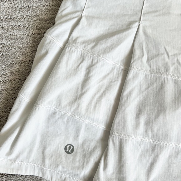 Lululemon Pace Rival Mid-Rise Tennis Skirt - Size 4 White - Picture 2 of 3